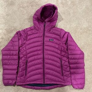 Purple Patagonia hooded puffer jacket